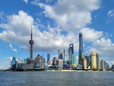 Shot On Galaxy Note 20 Ultra 昨晚回到上海,乘着国庆长假最后一天,去外滩和步行街感受一下上海的国庆节日氛围。